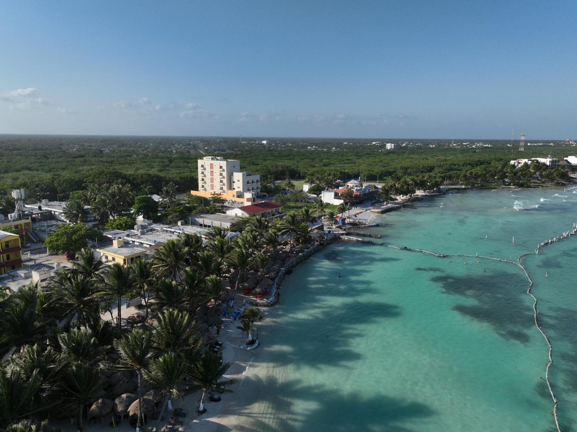 Oneiro Suites With Sea View Mahahual Esterno foto