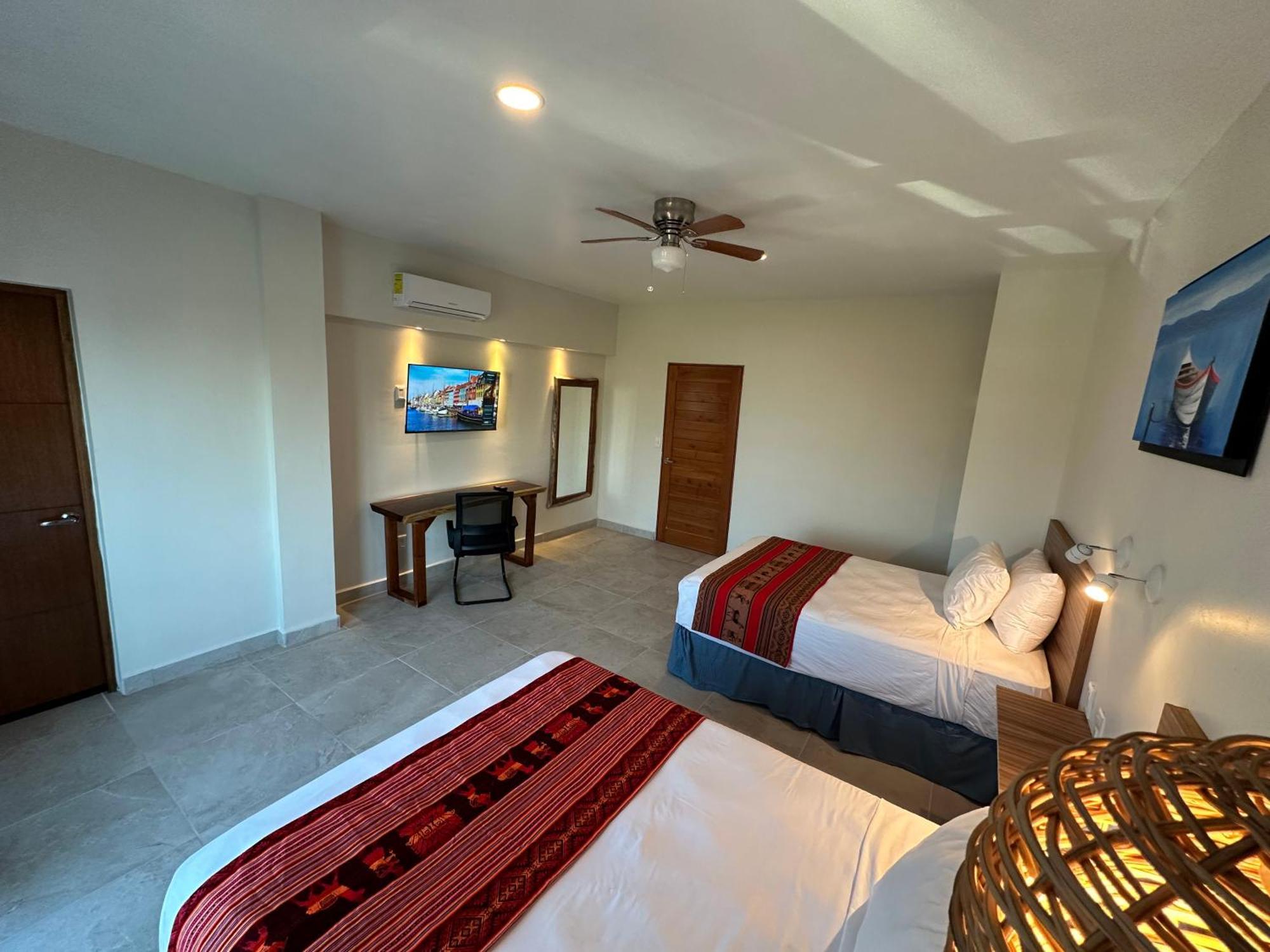Oneiro Suites With Sea View Mahahual Esterno foto