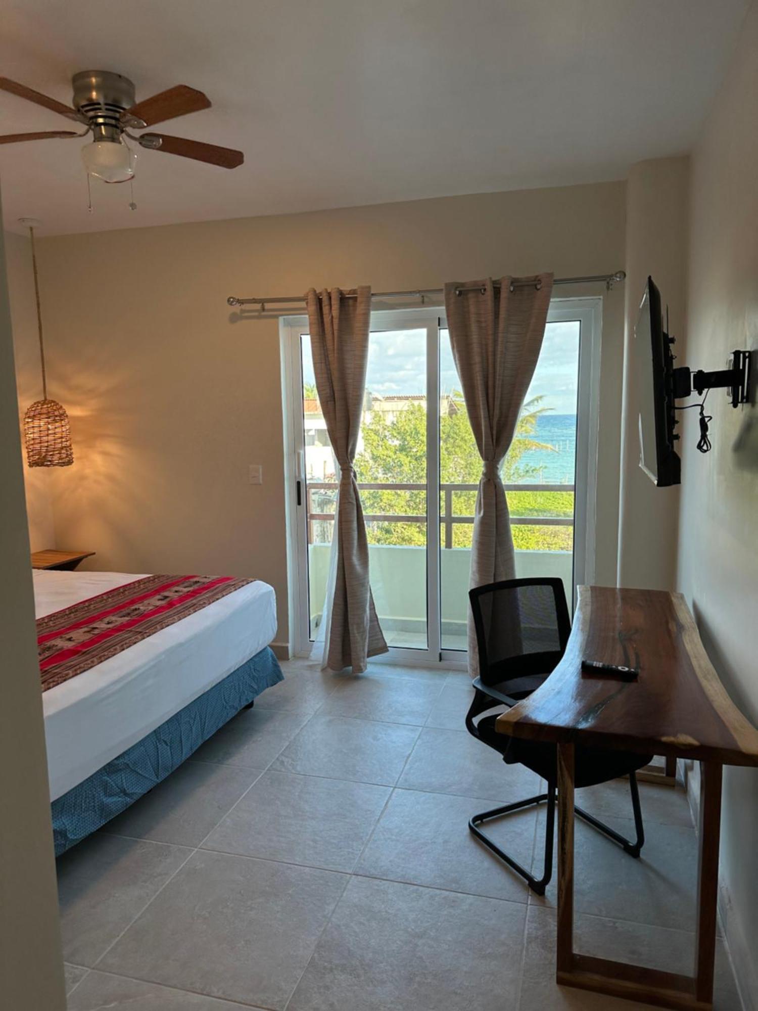 Oneiro Suites With Sea View Mahahual Esterno foto